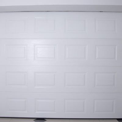 Puerta de garaje automática seccional a cuadros de 2,74 metros x 2,14 metros. KCP300C